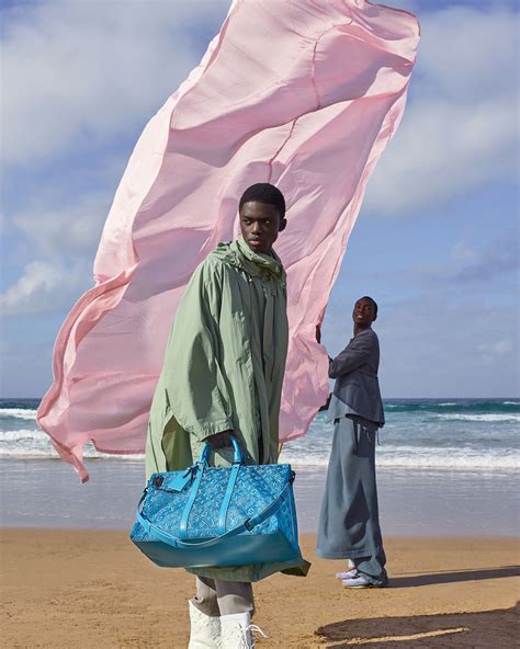 louis vuitton viviane sassen|Louis Vuitton Brand Campaign by Viviane Sassen.